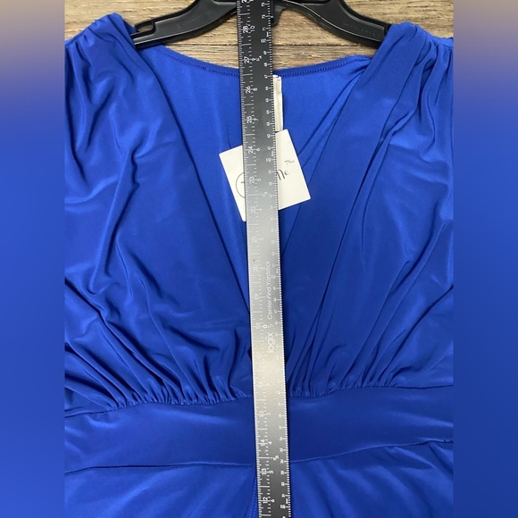 Find Me Plus Romper Dress Royal Blue Short Sleeve V Neck Elegant Size 1X - Picture 11 of 12